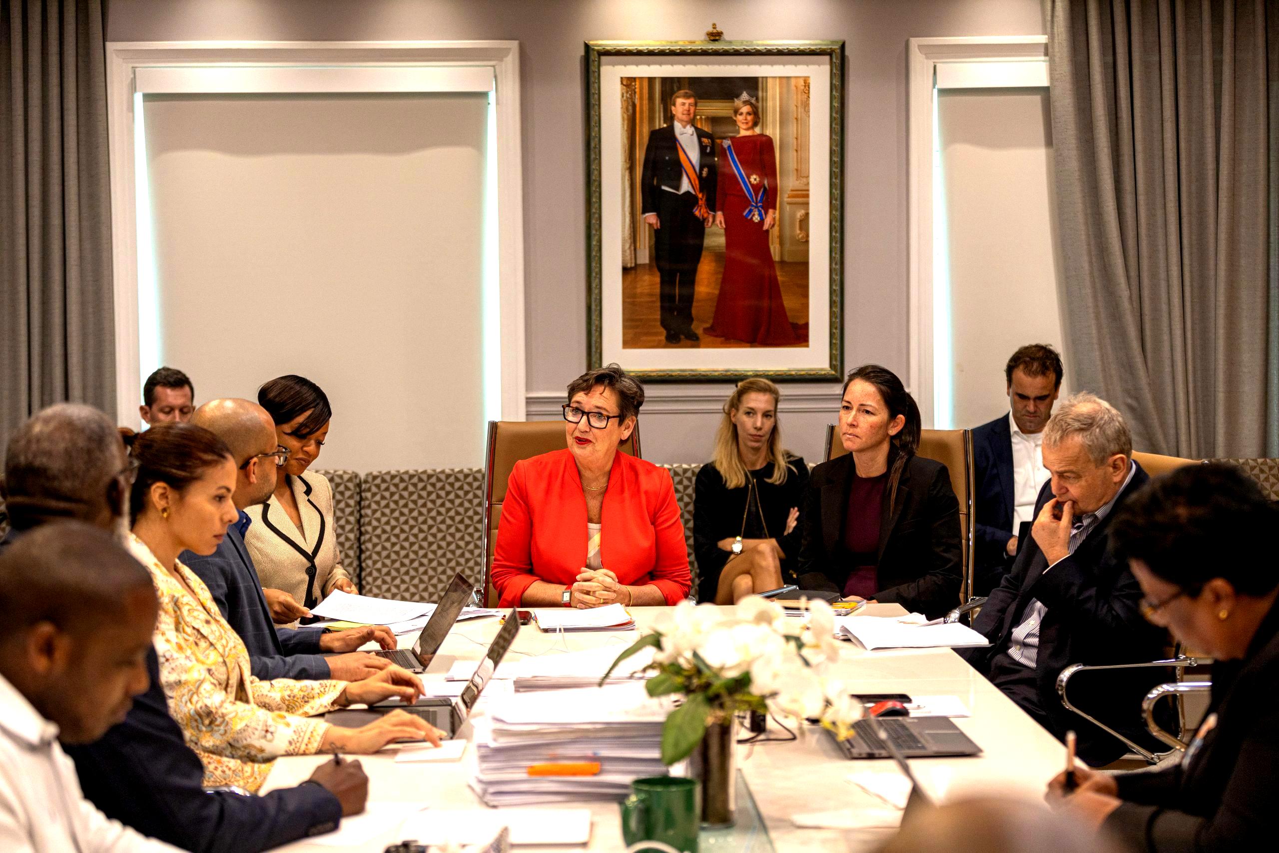 Regering wacht met indienen begrotingswijziging op akkoord met Nederland
