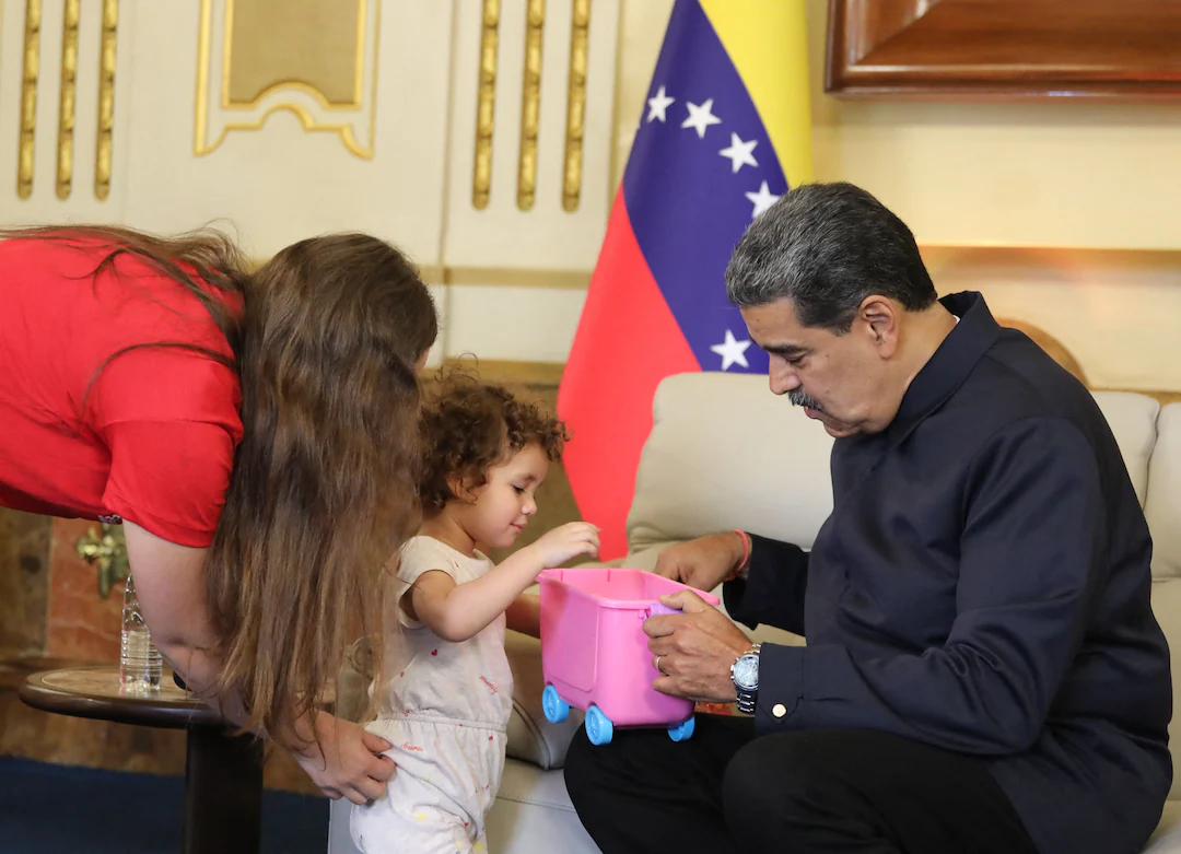 Peuter in Venezuela herenigd met door VS uitgezette moeder