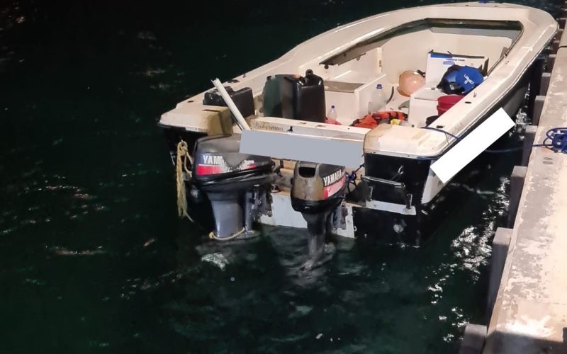 Kustwacht op Aruba houdt bootje met 16 ongedocumenteerden aan