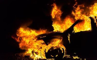 Scooter en twee auto’s branden uit in Bonaire