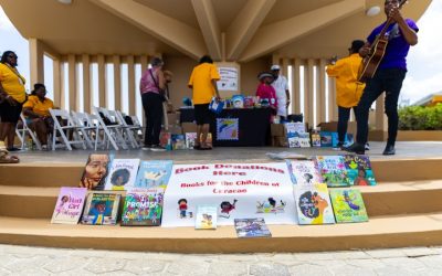 Culturele cruise ‘Festival at Sea’ doneert duizend boeken aan kinderen op Curaçao