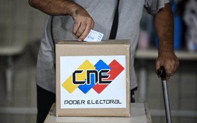 Regeringspartij wint meerderheid van burgemeestersposten in Venezuela na oppositie-boycot