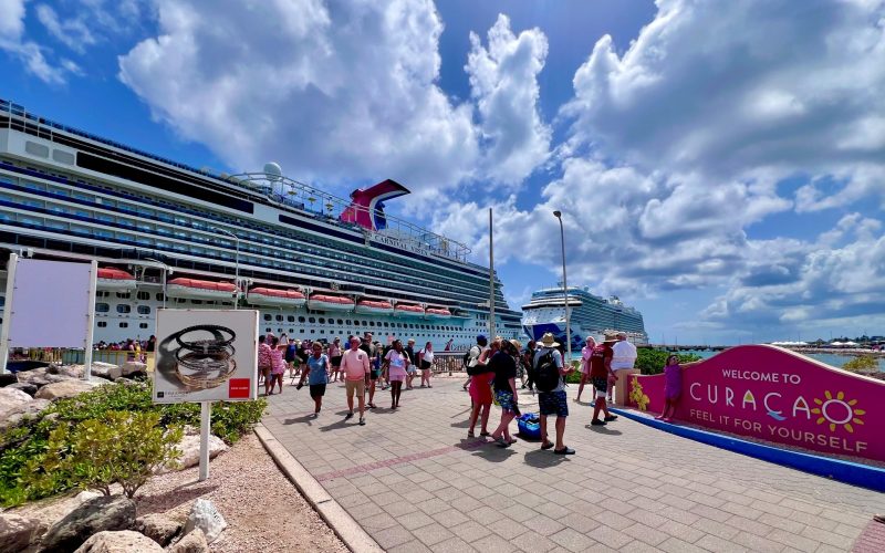 Bijna 8500 cruisepassagiers op Curaçao