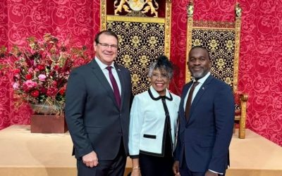 Gouverneur van Curaçao brengt laatste werkbezoek aan Nederland