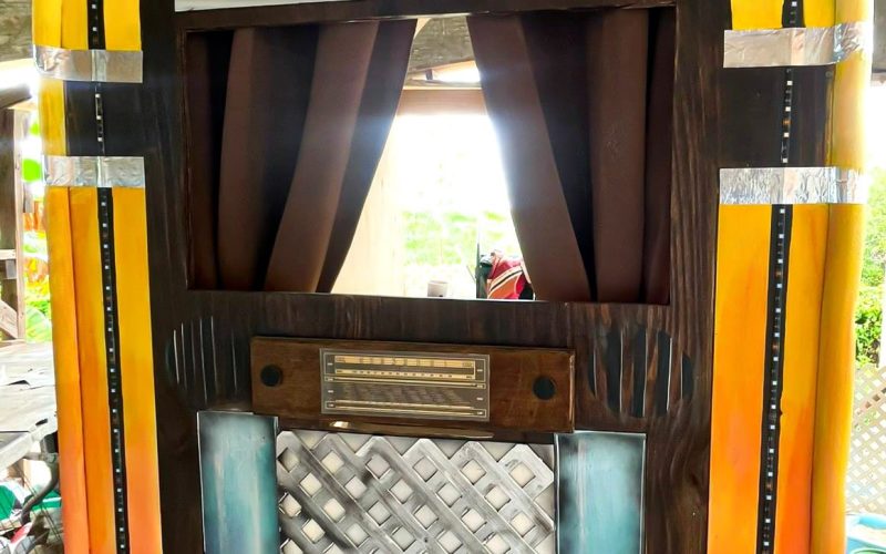 Allereerste Poetry Jukebox op Curaçao wordt gepresenteerd tijdens het Wintertuin Kids Festival in Het Curaçaosch Museum
