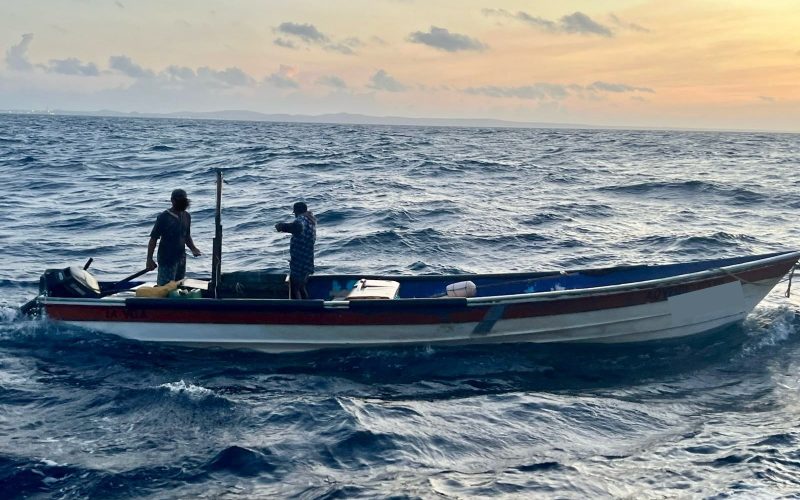 Kustwacht houdt Venezolaanse vissersboten aan zonder vergunning