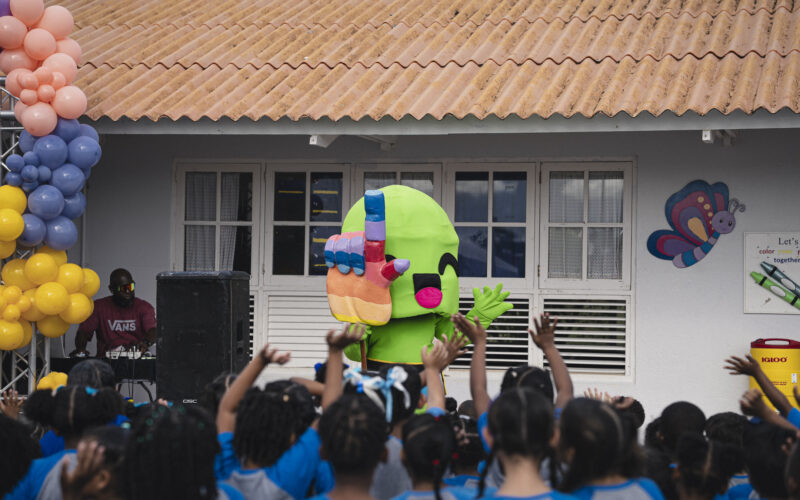 Curaçao staat stil bij één jaar ‘Kiko i e Man’-campagne tegen kindermishandeling