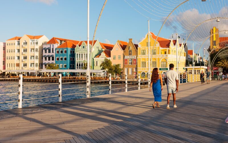 Toerisme blijft groeien: Curaçao verwelkomt ruim 61.000 verblijfsbezoekers in oktober 2025