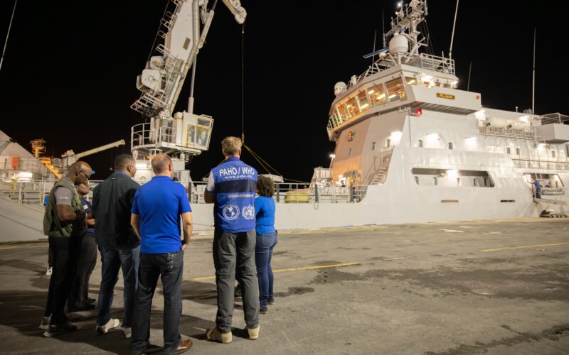 Marineschip Zr.Ms. Pelikaan levert opnieuw noodhulp aan Jamaica
