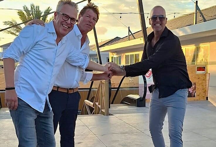 Feestelijke pre-opening LXRY Mall in Brakkeput