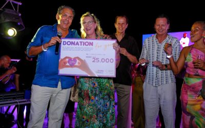 IBIS Management viert 25-jarig jubileum met een donatie aan Curaçao Innovation Hub