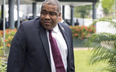 Surinaams hof verlaagt straffen voormalige financiële top