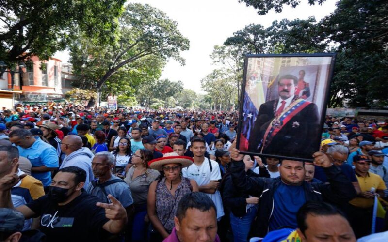 Grote betoging in Caracas voor vrijlating Maduro