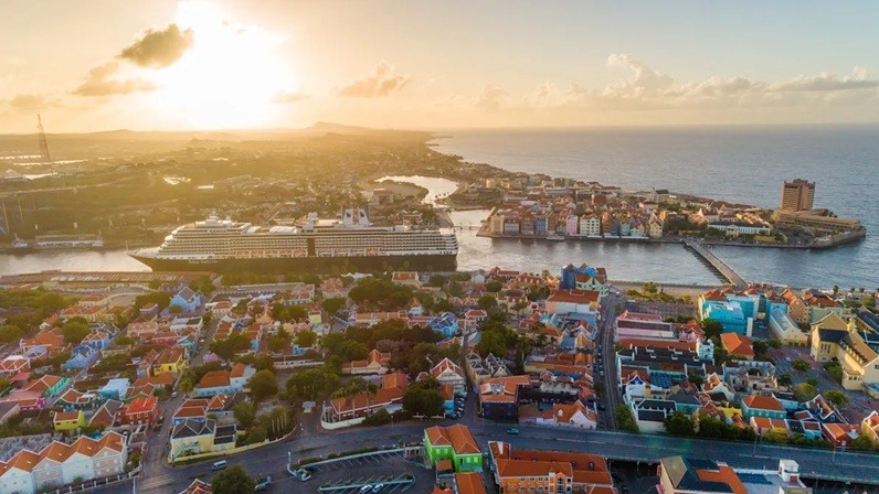 UNESCO neemt zorgen om binnenstad Willemstad serieus