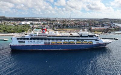MS Borealis doet Curaçao voor het eerst aan