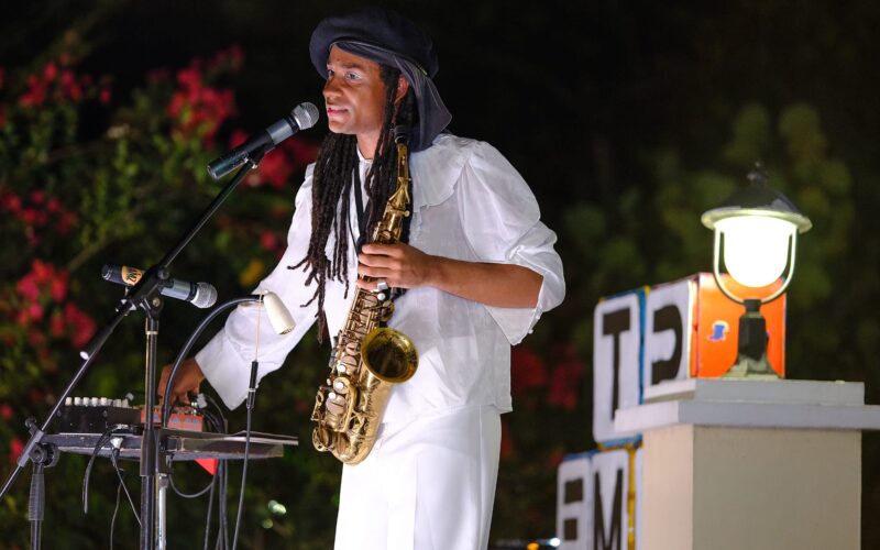 Caricon Poetry Slam voor het eerst op Curaçao