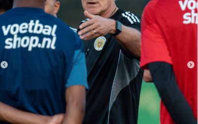 Rutten leidt eerste training met selectie