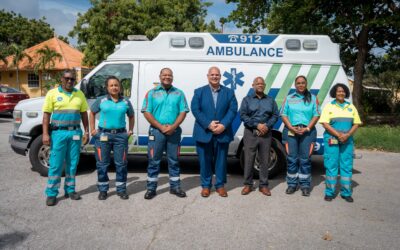 Proef met nieuwe ambulance-uniformen van start