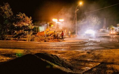 Schoonmaakwerkzaamheden aan de Emancipatie Boulevard