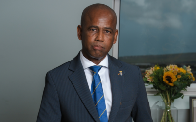 Gezaghebber Bonaire veroordeelt beschieten bezit agent