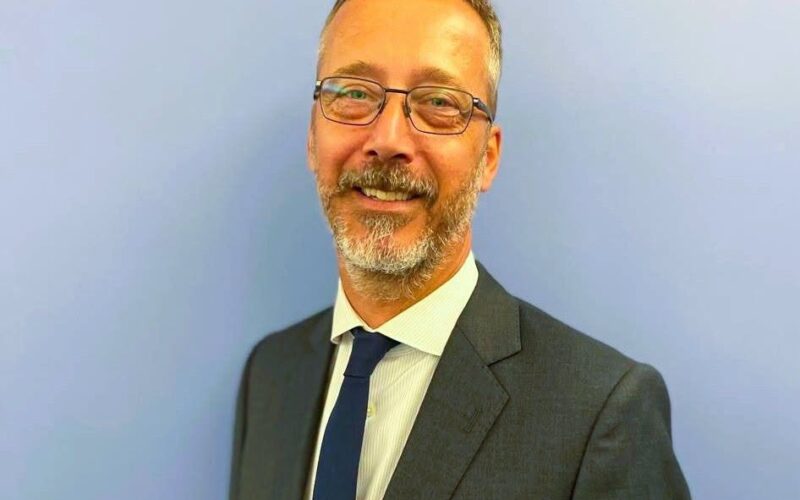 Laurens Warnink nieuwe directeur Kabinet van de Gouverneur op Curaçao
